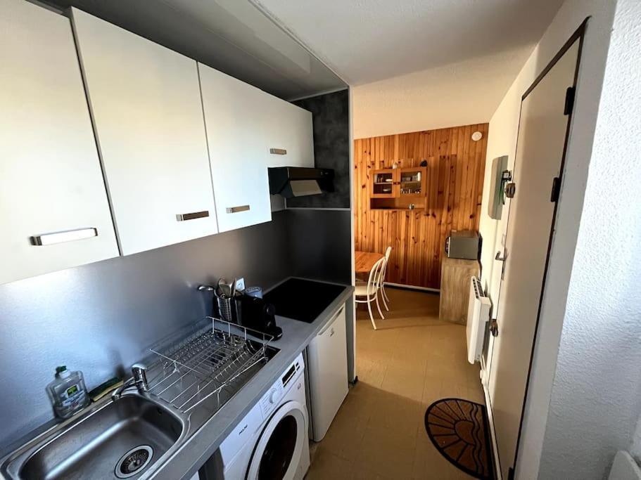 St-Pierre-La-Mer, Bel Appartement A Dans Residence Avec Piscine Et Tennis Entre 5 Et 10 Min De La Plage Fleury  Exteriör bild