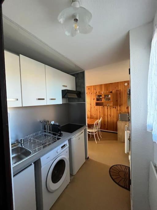 St-Pierre-La-Mer, Bel Appartement A Dans Residence Avec Piscine Et Tennis Entre 5 Et 10 Min De La Plage Fleury  Exteriör bild