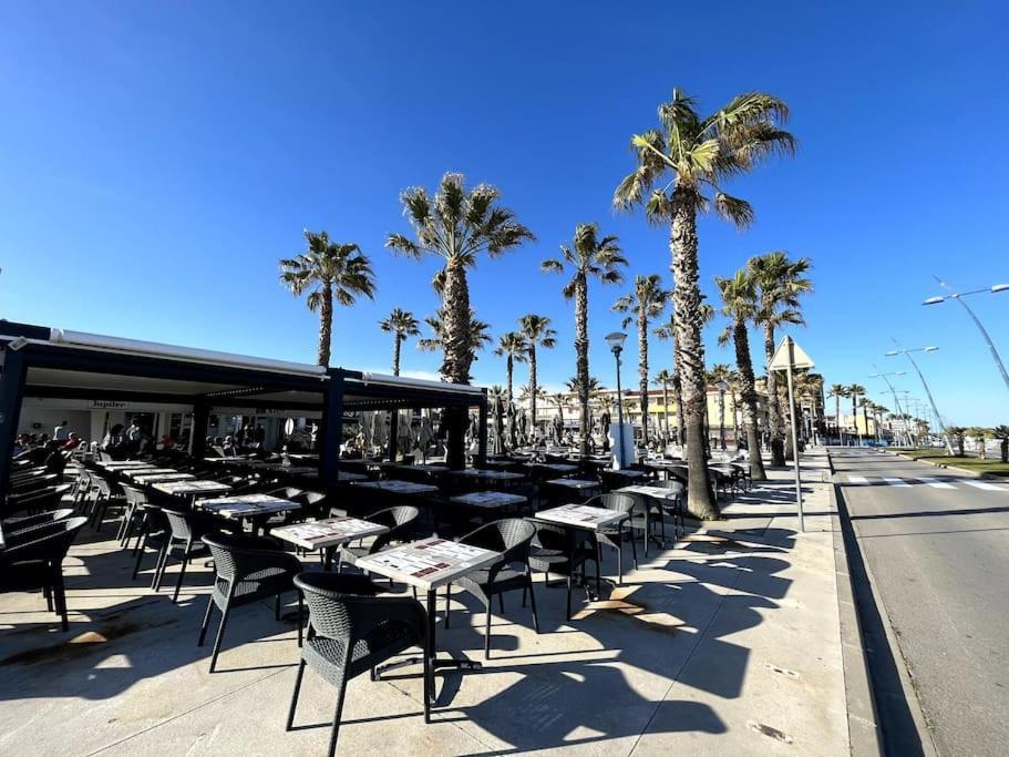 St-Pierre-La-Mer, Bel Appartement A Dans Residence Avec Piscine Et Tennis Entre 5 Et 10 Min De La Plage Fleury  Exteriör bild