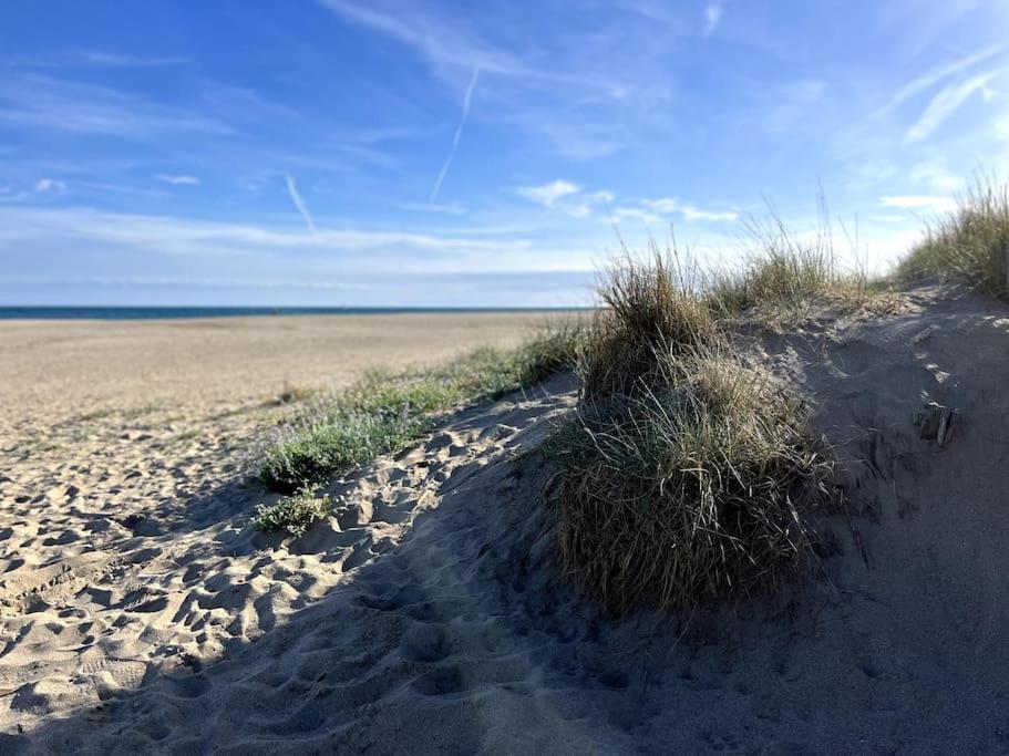 St-Pierre-La-Mer, Bel Appartement A Dans Residence Avec Piscine Et Tennis Entre 5 Et 10 Min De La Plage Fleury  Exteriör bild